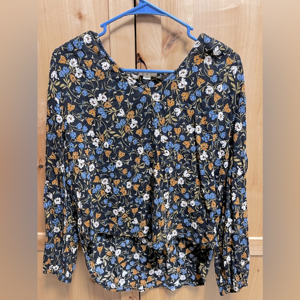 💚 3/$15 a.n.a blouse, medium